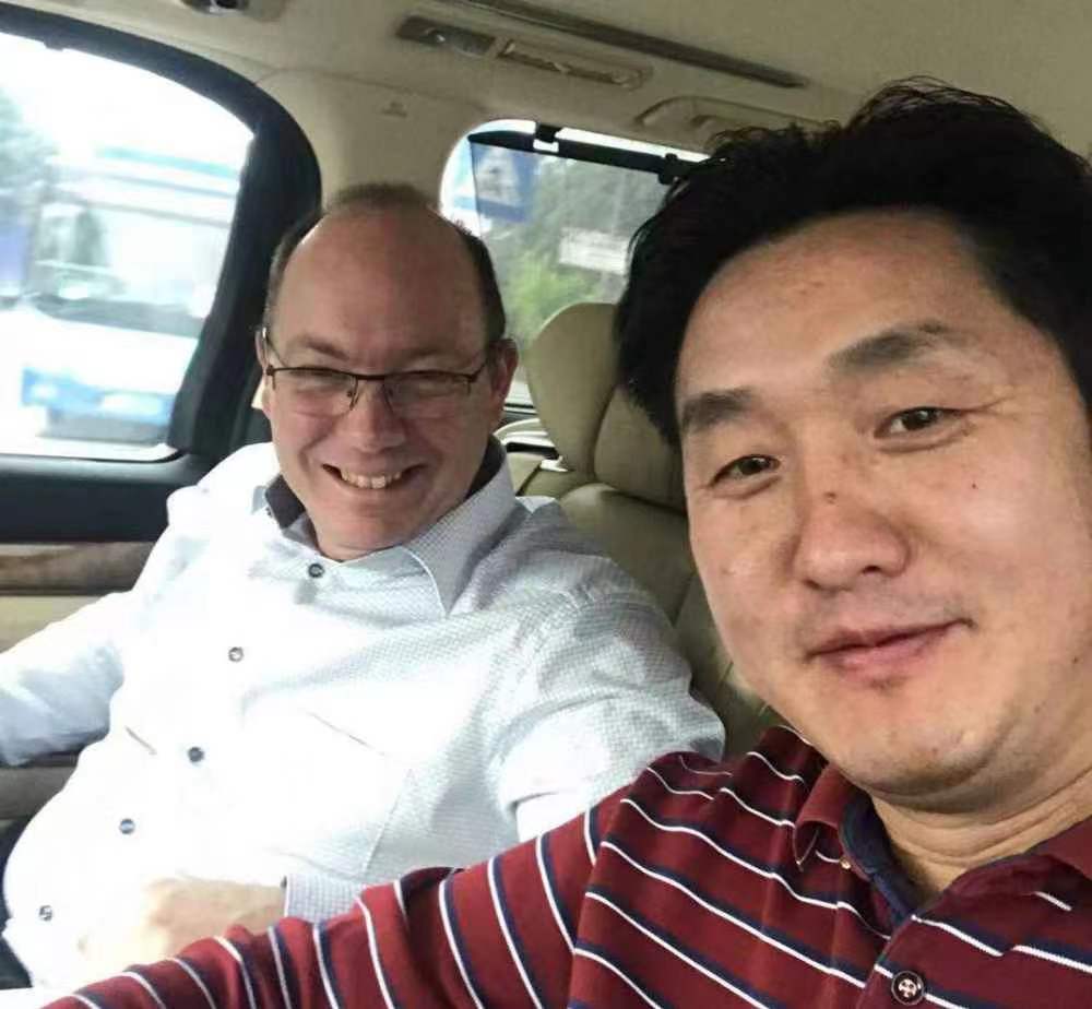 深圳包车带司机